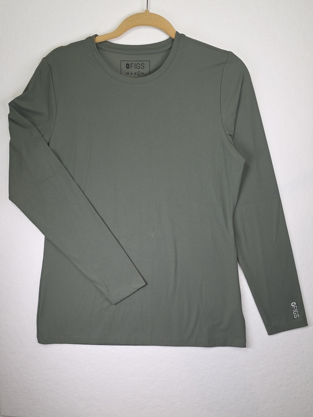 FIGS Women's Ribbed Long Sleeve Undershirt Underscrub Large Olive Green